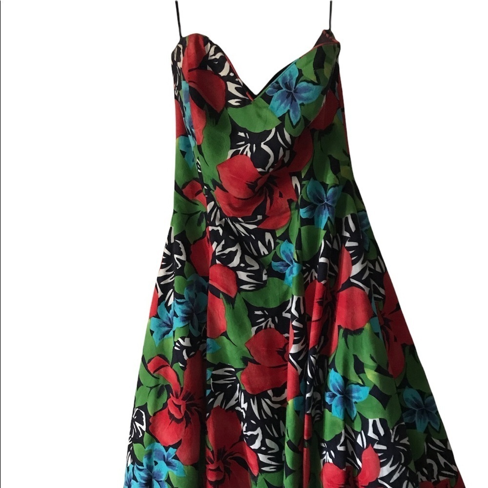 A.J. Bari Floral Hawaiian Sundress - Picture 3 of 12